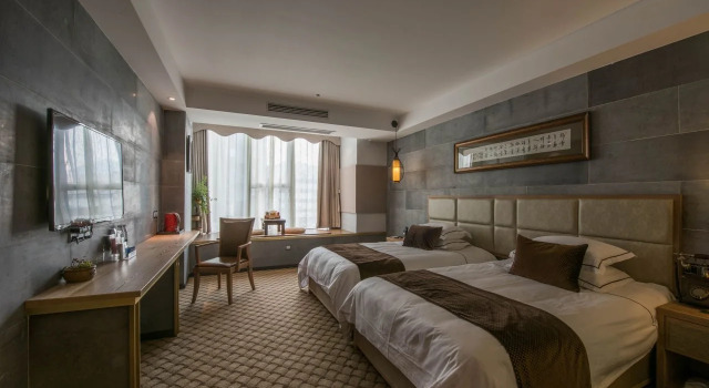 SHOWSE Wellness Hotel