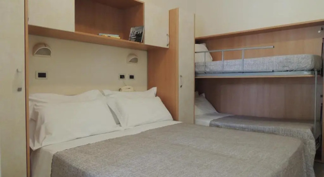 Четырёхместный номер Standard Hotel Donegal