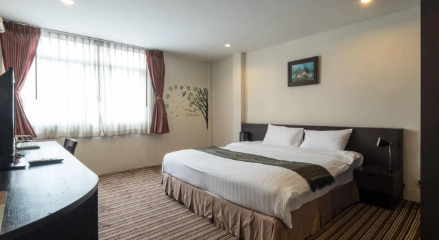 Cozy at Ten Hotel Bangkok