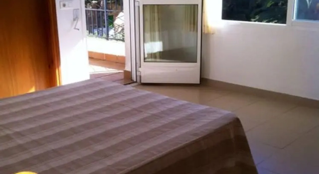Вилла с 4 комнатами с балконом и с красивым видом из окна Villa Yate