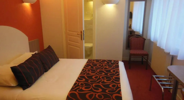 Двухместный номер Standard Logis Hôtel Auberge de la Rose