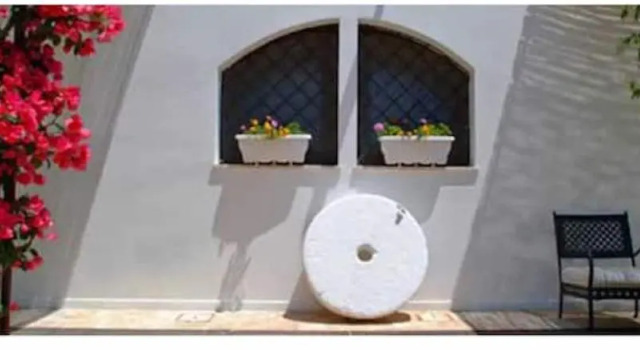 Spacious Double Room in Ancient Masseria Near the sea in a Quiet Olive Trees
