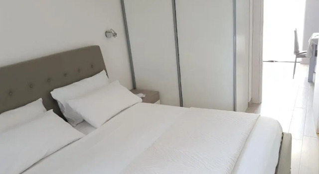 Case Vacanza la Greppia, Book Hotel Hoteller i Rodi Garganico med parkering, Parkering