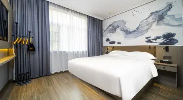 Люкс Deluxe Jundu Hotel (Ningxiang Emerald Lake International Plaza)