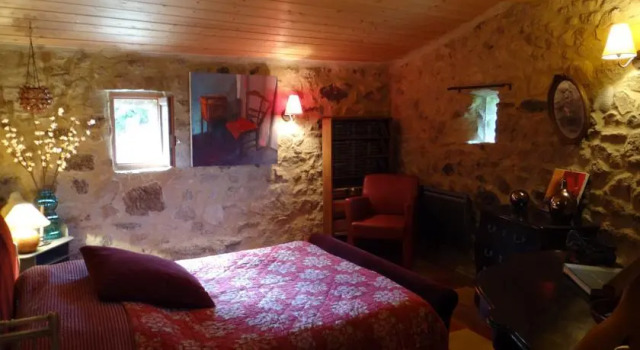 Gite A lombre des Cèdres, Забронировать Отель Пла Ardèche