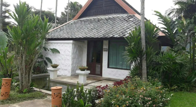 Номер Deluxe с балконом Bura Lumpai Resort