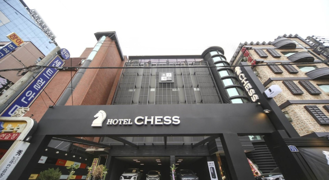 Chess Hotel