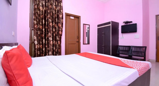 OYO Rooms Ludhiana Railway Station, Забронировать Отель Лудхиана штат Пенджаб
