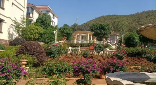 Fuxian Lake Juhu Yisu (Sunshine Coast Branch), Buchen Sie Hotel Hotels in Yunnan mit Parkplatz, Parkplätze