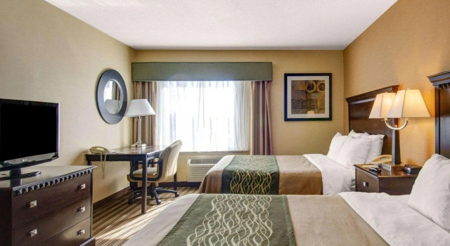 Четырёхместный номер Standard Spark by Hilton Woburn Boston