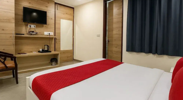 Номер Deluxe с видом на город Hotel Good Luck by JMD Group