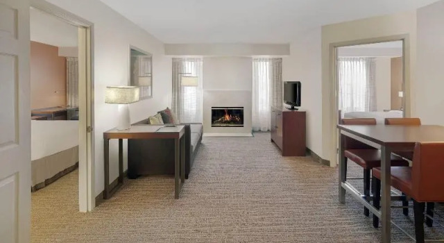 Четырёхместный люкс Fairfield Inn & Suites Indianapolis Airport