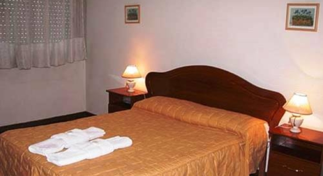 Al Sol Mendoza, Забронировать Отель Отели Мендосы 3 звезды, рядом с Civic Square, 3*