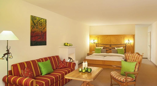 Verwöhn-Wellnesshotel Walserhof, Забронировать Отель Бизнес-отели Брегенца, 4* 5*