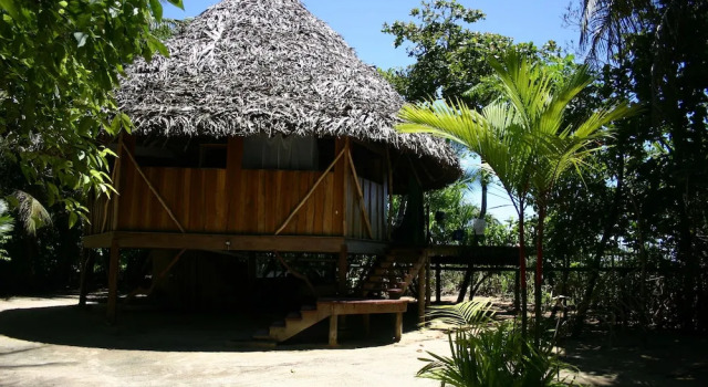 Коттедж с 3 комнатами с балконом Al Natural Resort