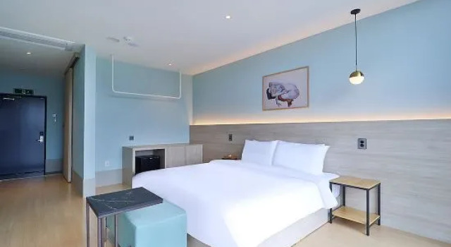 Номер Deluxe Browndot Signature Hotel