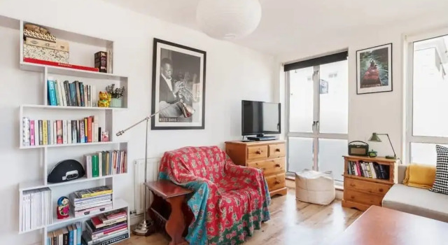 Quirky 1bed Sleeps 4, 10 Mins to Mile End Tube, Забронировать Отель Отели Англии 3 звезды, 3*