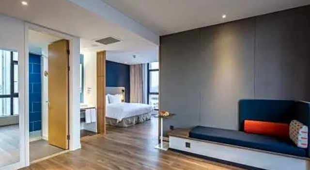 Семейный номер Standard Holiday Inn Express Haining City Center