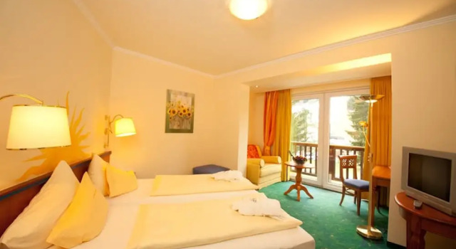 Двухместный номер Comfort с балконом Hotel Praegant