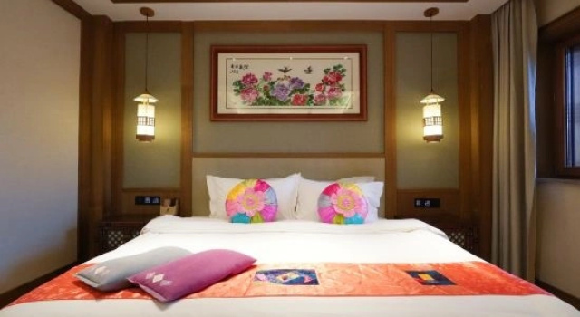 Семейный люкс Deluxe Ethnic Garden International Hotel