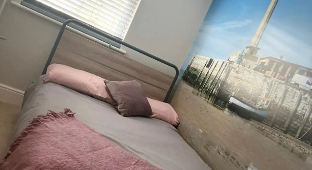 Beach Retreat, Stones Throw Away from Beach