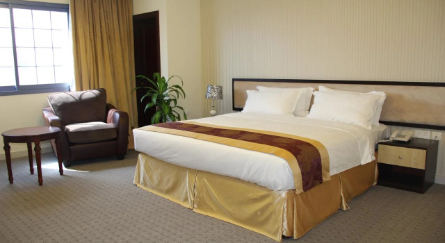 Peninsula Hotel