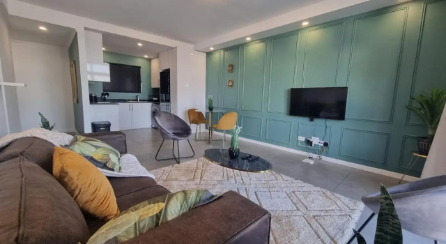 Accommodation Front - Prestigious 2 Sleeper Apartment with Harbour Views, Забронировать Апартаменты/квартира Апартаменты Дурбана, рядом с Пляж Addington Beach, Апартаменты/квартира