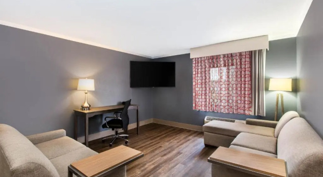 Люкс Deluxe Holiday Inn Express & Suites Goodlettsville N - Nashville by IHG