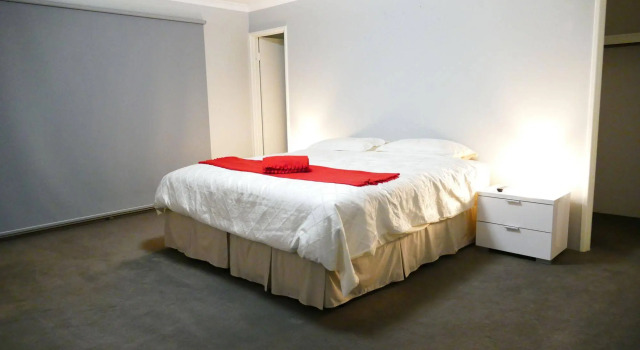Rainbow Dream House PERTH Holiday Home, 预订 酒店 珀斯中心商务区 珀斯