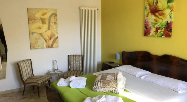 House With 3 Bedrooms in Linguaglossa, With Wonderful Mountain View, E, Book Hotel Hotels in Sicily with Parking, Parking