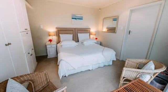 Номер Standard Dolphins Playground Beachfront B&B