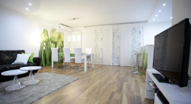 Апартаменты с 3 комнатами Bonus Apartments