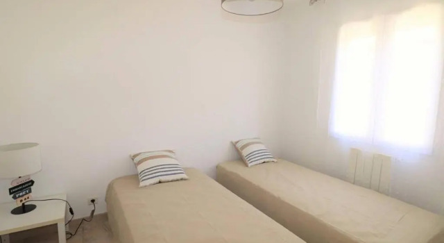 MAISON LE GRAU-DU-ROI, 5 PIèCES, 8 PERSONNES - FR-1-307-157, Book Hotel Hoteller i Rhône-Alps med parkering, Parkering