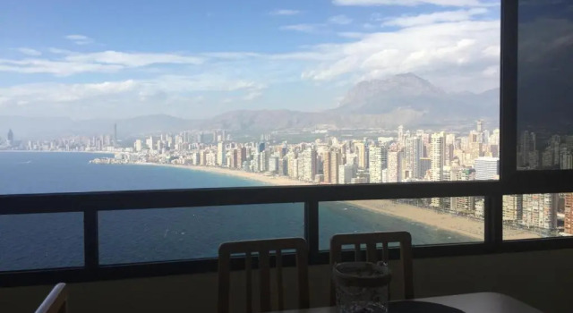 Апартаменты Sun & Beach View Apartments