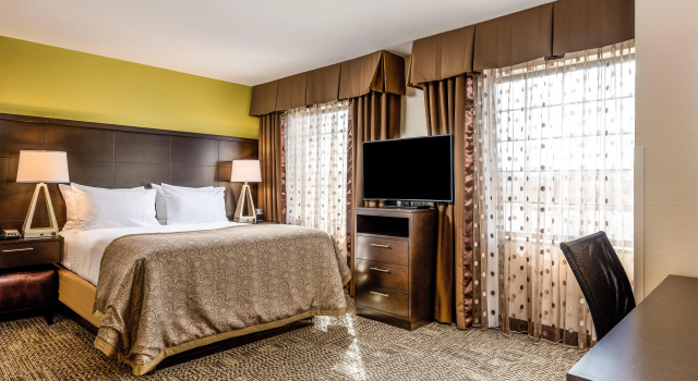 Staybridge Suites Eau Claire - Altoona by IHG, Забронировать Отель О-Клэр Висконсин