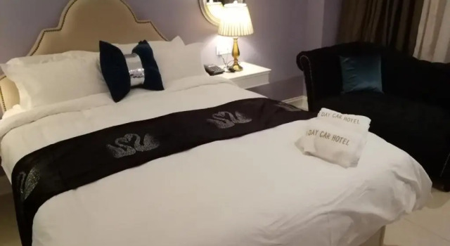 Двухместный номер Deluxe 1 Day Car Hotel Station 18