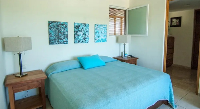 Cruz Del Mar M302