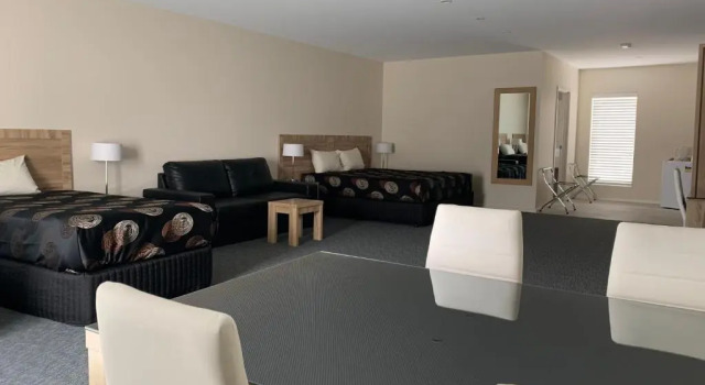 Standard Family room Sherbourne Terrace Hotel