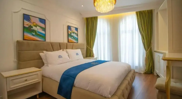 Люкс Deluxe Hotel Ambasada QTA