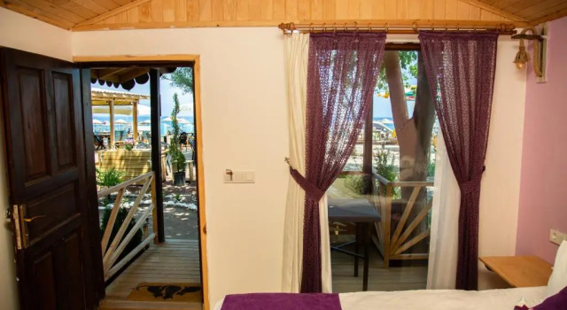 Двухместный номер Deluxe с балконом и с видом на море Kara Kedi Beach Bungalow