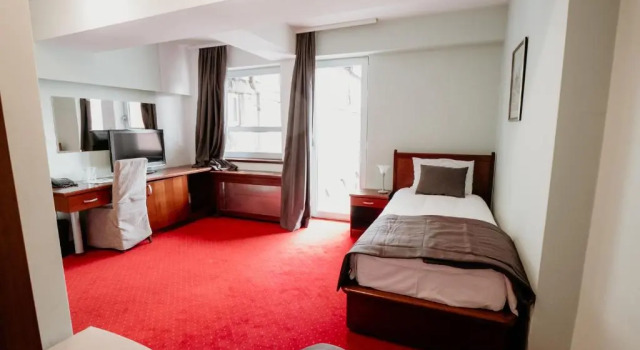 Двухместный номер Standard с балконом Hotel Astra