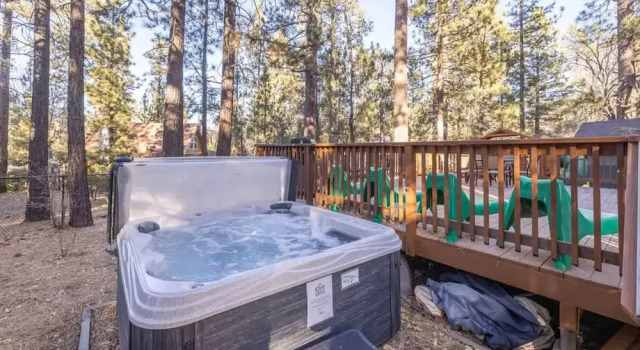 Коттедж Blissful Mountain Cabin hot tub Fire pit More