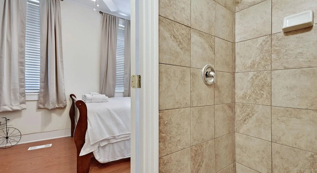 New Listing! Historic In Downtown Charleston 5 Bedroom Home, Забронировать Дом для отпуска Поукипзи Hudson Valley