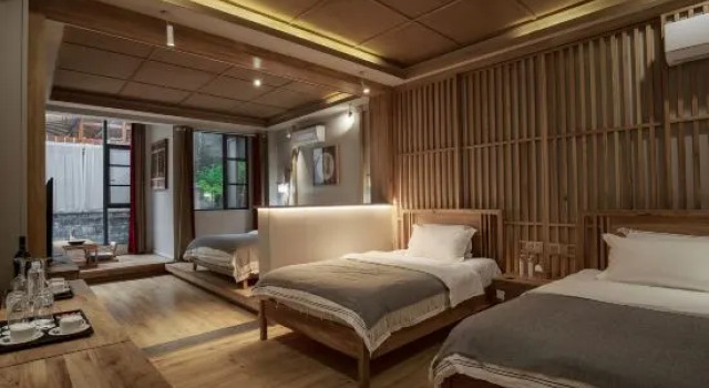 Четырёхместный семейный люкс Mount Qingcheng Banshan Guishu Private Hot Spring Homestay