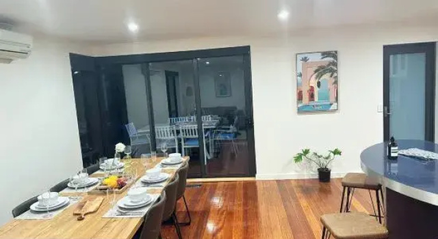 Lipscombe Mt Wellington view luxury house, Забронировать Отель Отели Hobart Surrounds 4 звезды, 4*