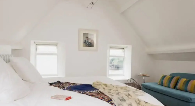 Номер Comfort The Strand Inn