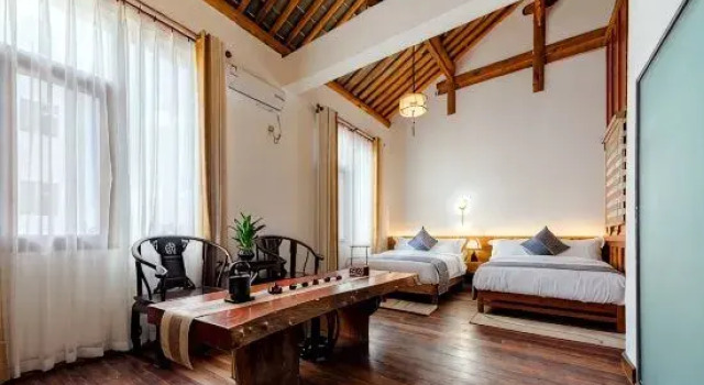 Люкс Deluxe с 4 комнатами Floral Hotel· Honghe Jianshui Xushengyuan Boutique Hotel (Jianshui Ancient City Branch)