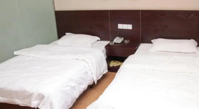 Yichang Jungang Business Hotel, Забронировать Отель Ичан Хубэй