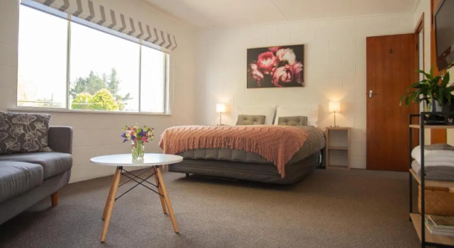 Студия Ranfurly Motels