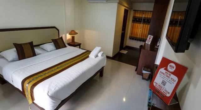 Nida Rooms Moon 235 Walking Street, Забронировать Отель Си-Пхум Чиангмай, рядом с City Art &amp; Cultural Centre